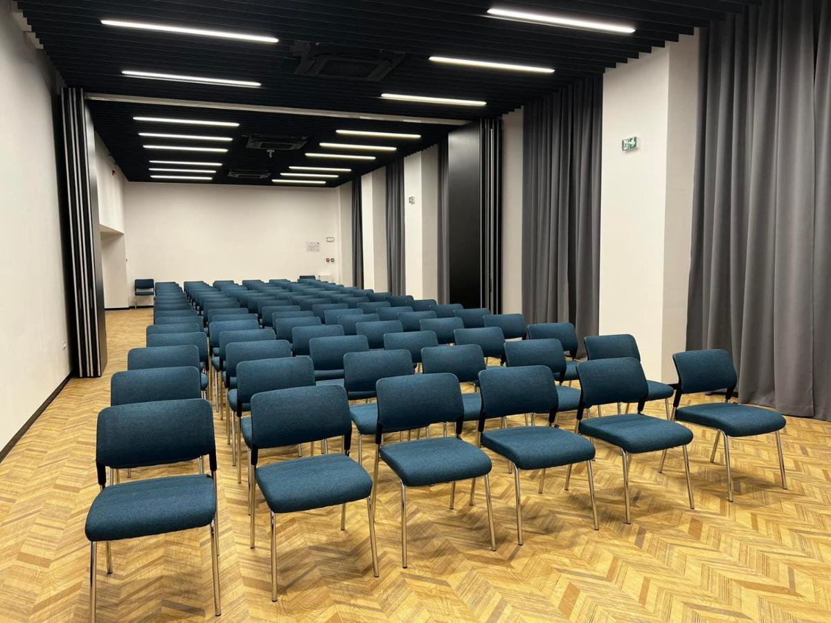 Hotel Campus 90 - Free Parking Варна Екстер'єр фото