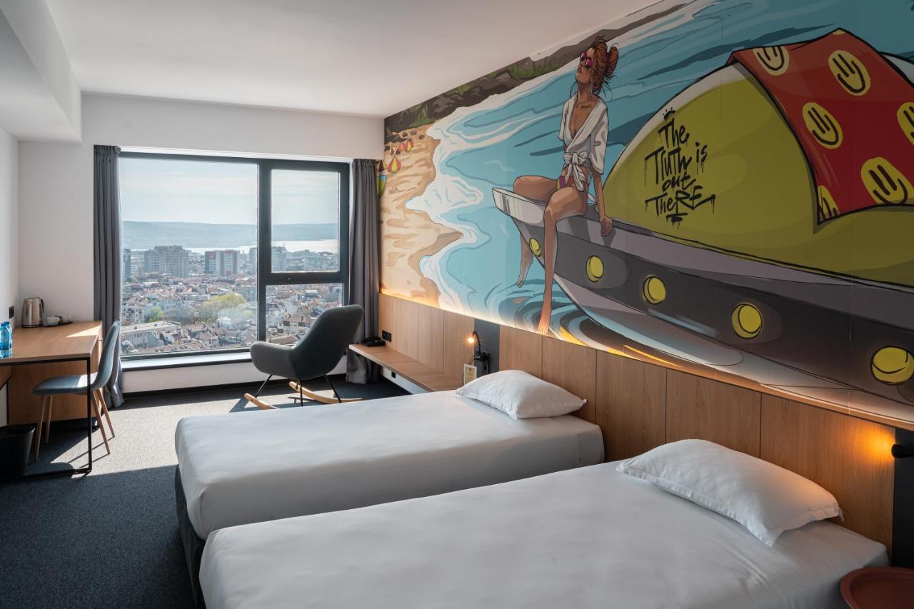 Hotel Campus 90 - Free Parking Варна Екстер'єр фото